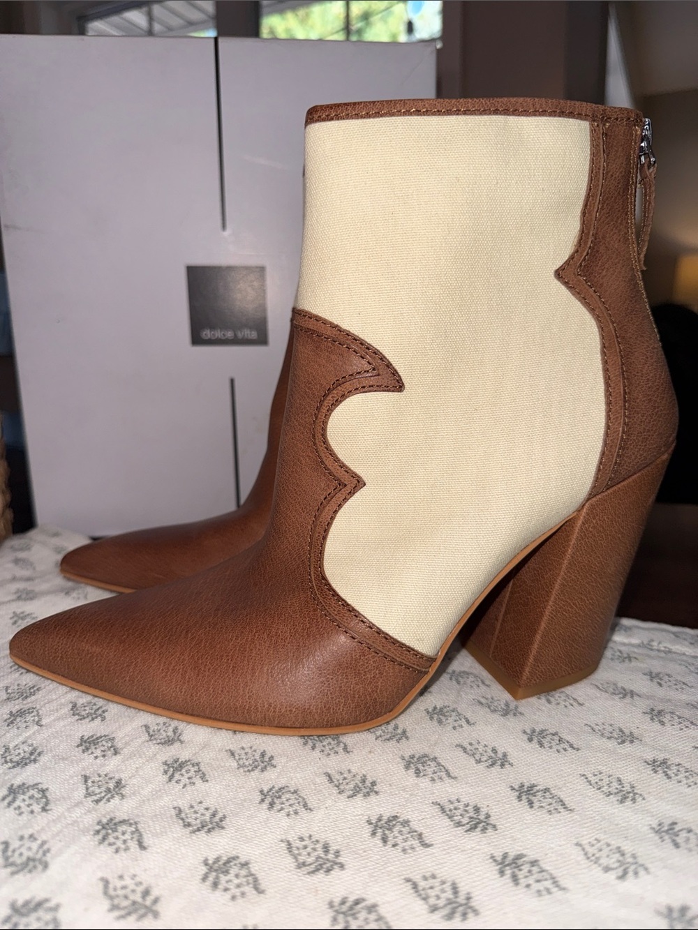 Dolce Vita Brown & Cream Sculpted Western Block Heel Ankle Boots